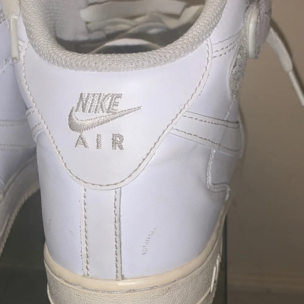 NIKE MENS AIR FORCE 1 Mid '07 White Sz.11 - Picture 4 of 7